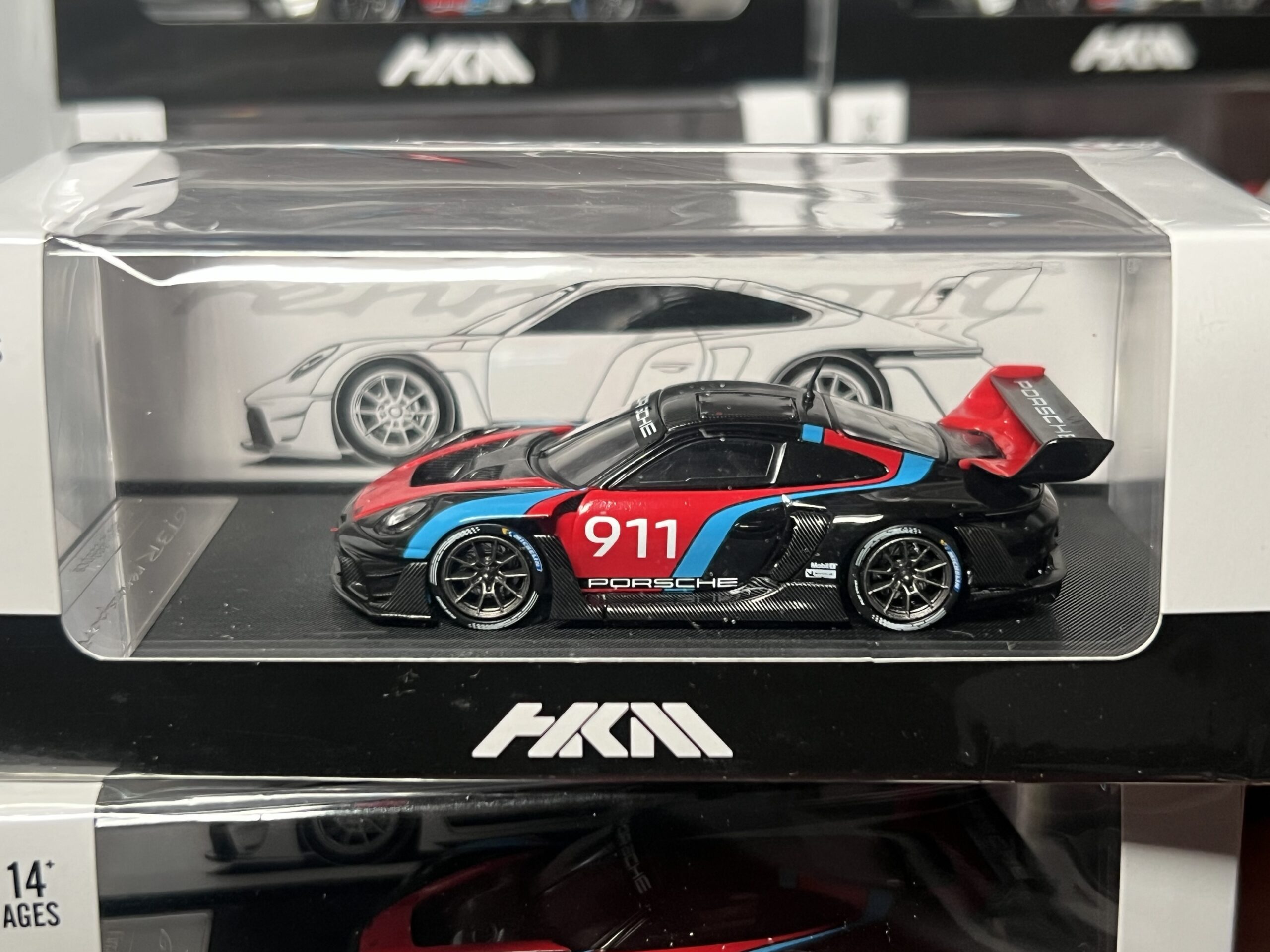 HKM 1:64 PORSCHE 992 GT3 R #911 RENNSPORT 1/64 NEGRO