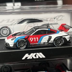 HKM 1:64 PORSCHE 992 GT3 R #911 RENNSPORT 1/64 BLANCO