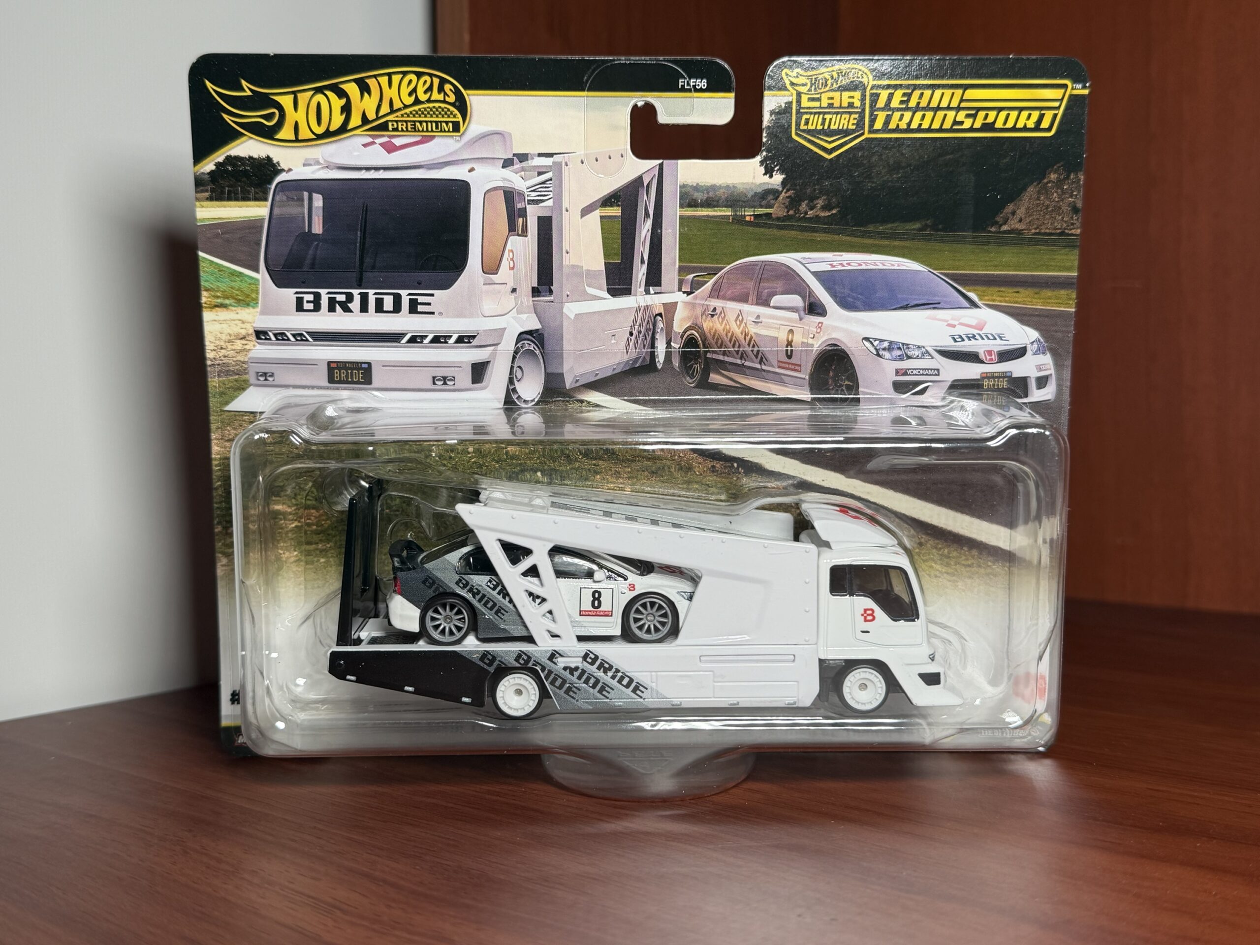 Team Transport Hot Wheels ’07 Honda Civic Type R & Kousoku Hauler