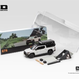 *PREORDEN* GCD 1/64 Toyota Tundra Blanca con accesorios