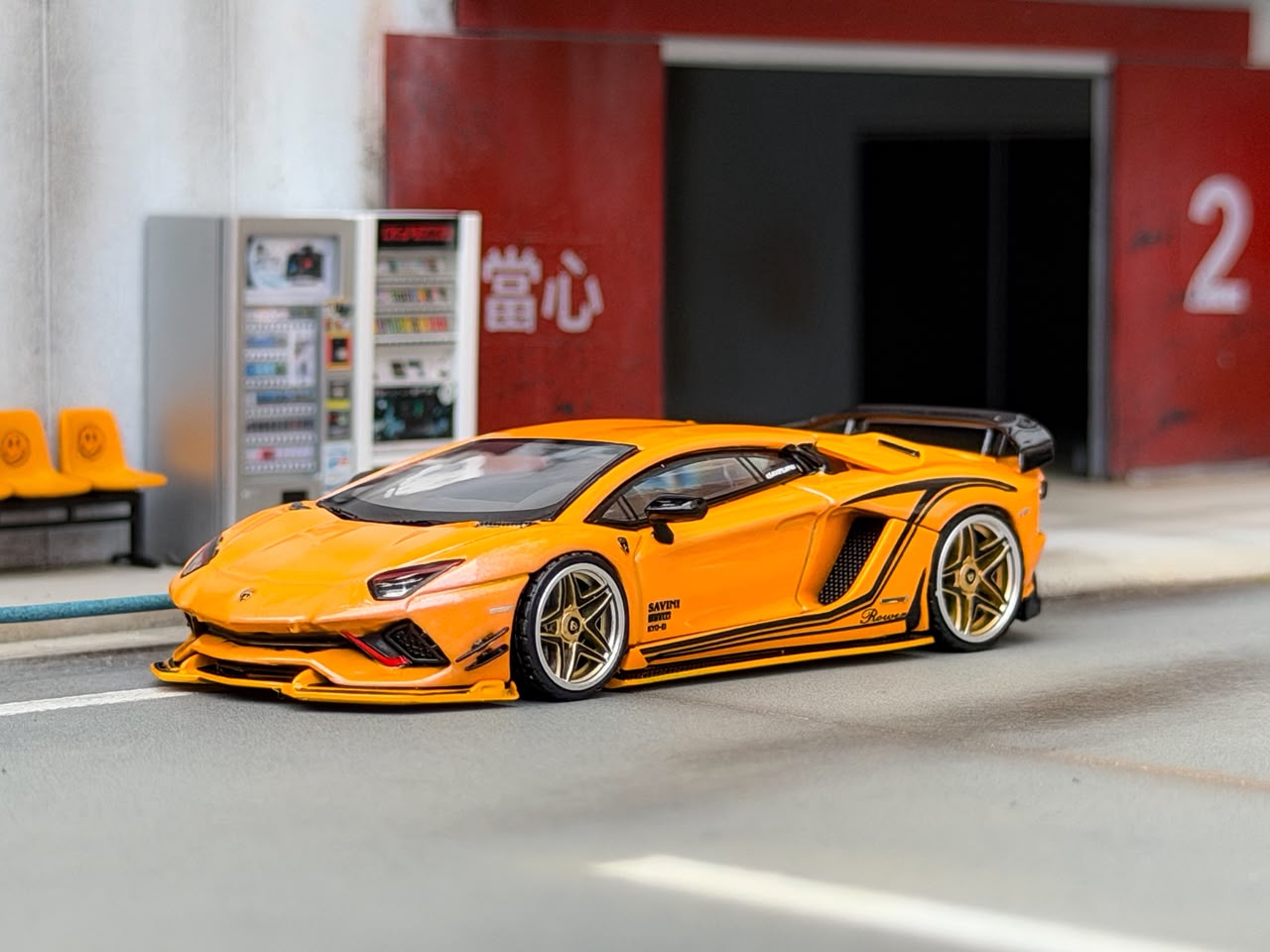 *PREORDEN* Rotating Wheel 1/64 Rowen Aventador S Iridescent Yellow - Imagen 5