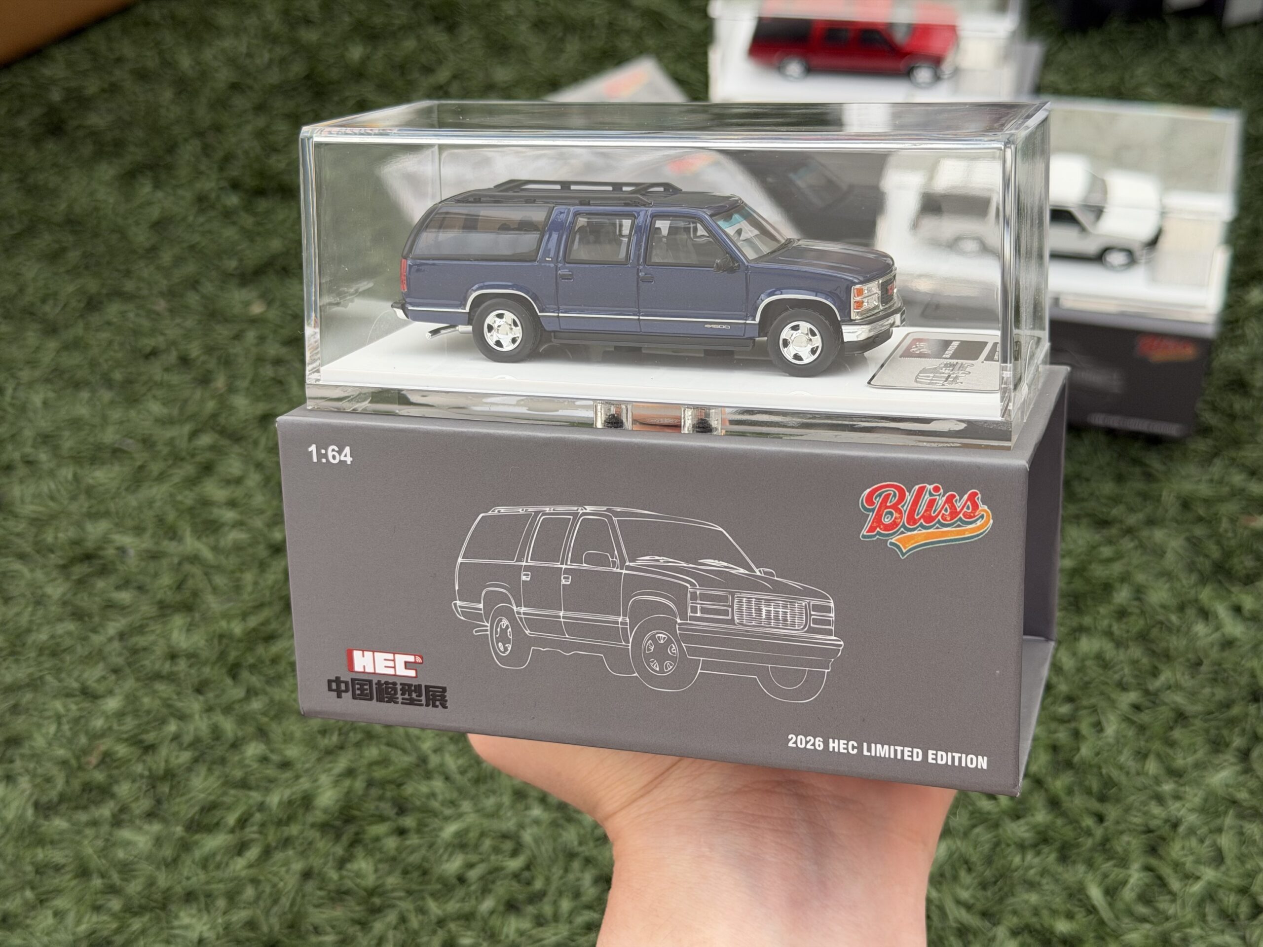 Bliss 1:64 GMC Suburban GMT400 Azul
