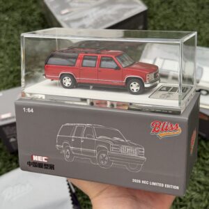 Bliss 1:64 GMC Suburban GMT400 Rojo