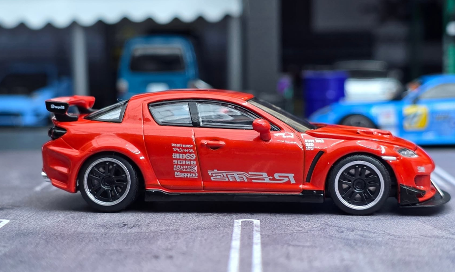 Pop Race 1:64 Enigma Exclusive Mazda RX8 Re-Amemiya Rojo - Imagen 3
