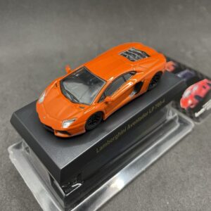 Kyosho 1:64 Lamborghini Aventador Naranja