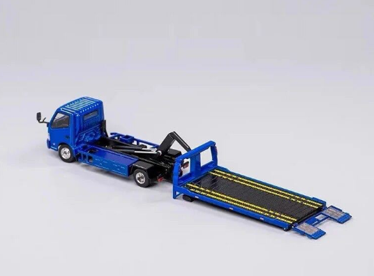 GCD 1:64 Hino 300 Camabaja Azul con caja acrílica - Imagen 3
