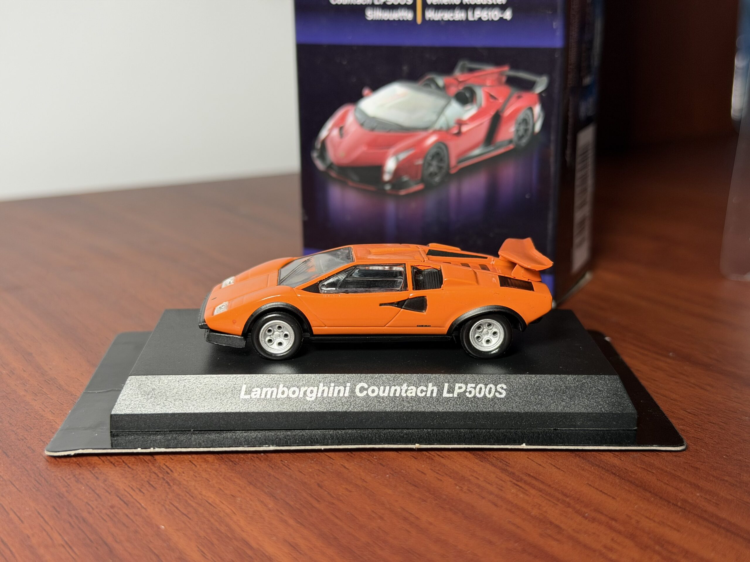 Kyosho 1:64 Lamborghini Countach LP500S Naranja